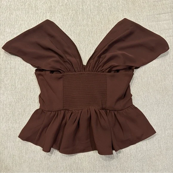 NWOT Express Chocolate Brown Sweetheart Neckline Peplum Flutter Sleeve Crop Top - Picture 8 of 9